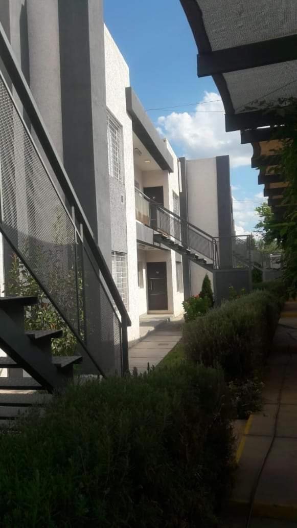 Departamento Boutique De Disenador " Terraza 22 " - Cochera- Vista A La Montana- Cancelacion Gratuita- Pagaras En El Alojamiento Mendoza Exterior photo